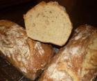 Ekmek Avrupa, Orta Doğu, Hindistan ve Amerika&#039;da geleneksel diyetin bir parçası olan bir elyaf besindir.
